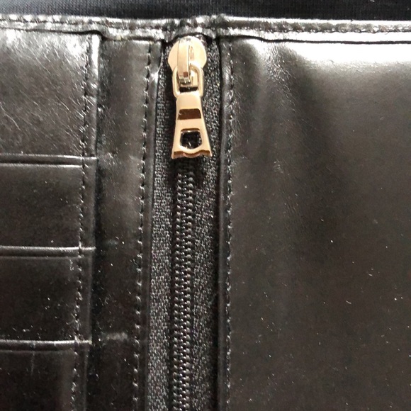 Passport case - Picture 6 of 11